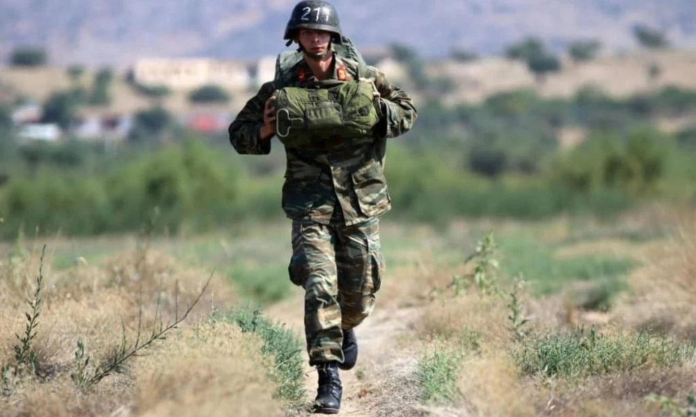 Τμηματικά οι στρατιωτικές άδειες σε μονάδες και σχολές
